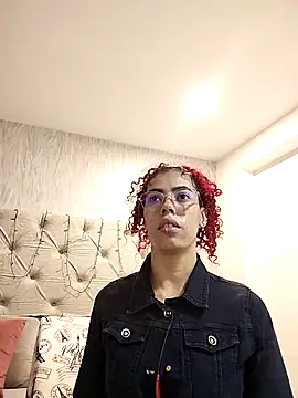 Snapshot of Pamelamiler__ chatting on October 2, 2025, 11:06 am Pamelamiler online show from October 2, 2025, 11:06 am