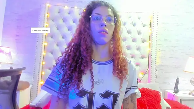 Snapshot of Pamelamiler__ chatting on May 31, 2026, 12:45 pm Pamelamiler online show from May 31, 2026, 12:45 pm