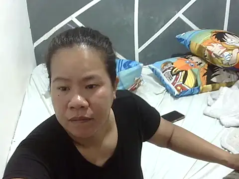 Snapshot of AsianbouncieGIRL chatting on February 9, 2026, 12:36 am AsianbouncieGIRL online show from February 9, 2026, 12:36 am