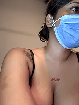 Snapshot of Saza_lklx chatting on October 15, 2025, 3:01 pm Saza lklx online show from October 15, 2025, 3:01 pm