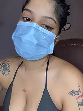 Snapshot of Saza_lklx chatting on November 15, 2025, 8:55 am Saza lklx online show from November 15, 2025, 8:55 am