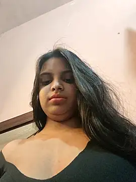 Maahhii 2 online show from April 28, 2026, 8:03 pm