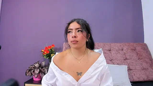 Snapshot of KateWelsin chatting on July 29, 2026, 7:56 pm KateWelsin online show from July 29, 2026, 7:56 pm