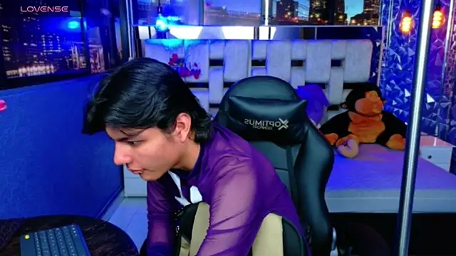 alandelrey57 online show from March 17, 2026, 8:45 pm