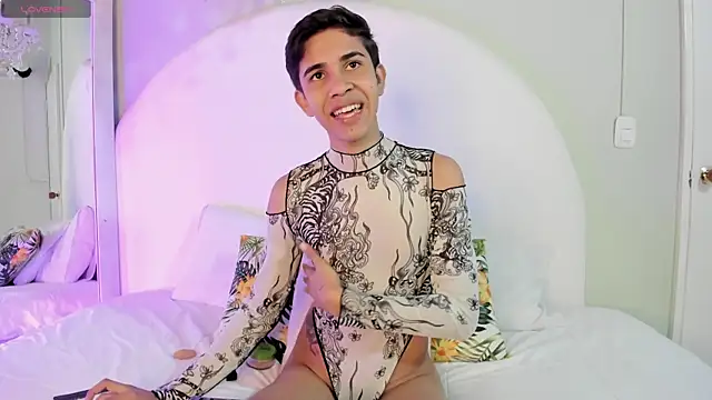 Snapshot of JoshuaSanzz chatting on September 13, 2025, 4:23 am JoshuaSanzz online show from September 13, 2025, 4:23 am