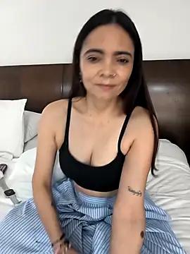 Cami Konor online show from March 13, 2026, 10:05 pm