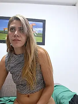 Elianasuarezz online show from September 23, 2025, 10:46 pm