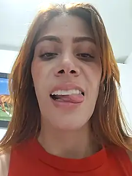 Elianasuarezz online show from June 24, 2026, 11:37 pm