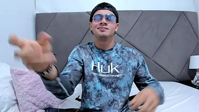 andrew colleman online show from October 5, 2025, 5:50 am