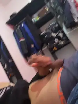 Barrx0018 online show from December 19, 2025, 4:36 pm