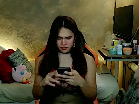 YllanaAltheaXxX online show from May 19, 2026, 6:53 am