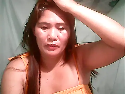 Snapshot of Juicy_69xx chatting on October 3, 2025, 12:46 pm Juicy 69xx online show from October 3, 2025, 12:46 pm