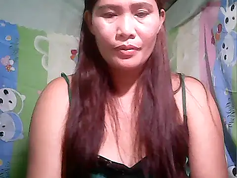 Snapshot of Juicy_69xx chatting on October 25, 2025, 12:02 pm Juicy 69xx online show from October 25, 2025, 12:02 pm