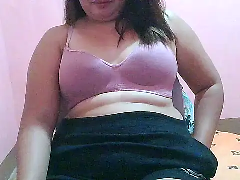 Snapshot of fresh_rosie chatting on May 10, 2026, 11:43 pm fresh rosie online show from May 10, 2026, 11:43 pm