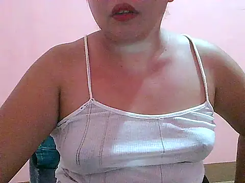 Snapshot of fresh_rosie chatting on May 27, 2026, 8:17 pm fresh rosie online show from May 27, 2026, 8:17 pm