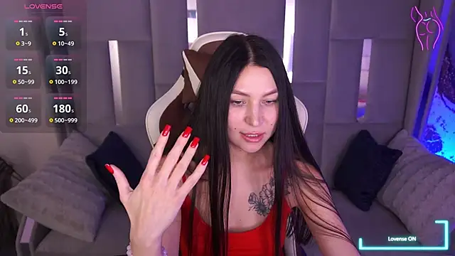 EliseVelour online show from December 20, 2025, 1:51 pm