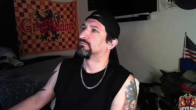 DevilPup75  online show from September 26, 2025, 2:15 am