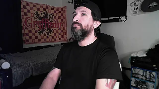 DevilPup75  online show from February 14, 2026, 4:09 am