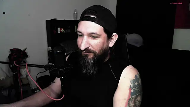 Snapshot of DevilPup75_ chatting on May 3, 2026, 1:33 am DevilPup75 online show from May 3, 2026, 1:33 am