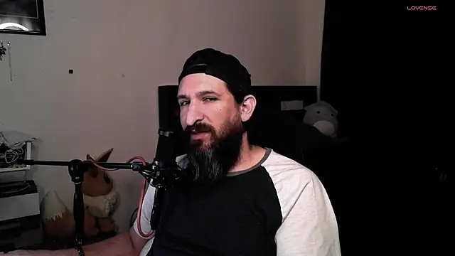 Snapshot of DevilPup75_ chatting on May 5, 2026, 7:27 am DevilPup75 online show from May 5, 2026, 7:27 am