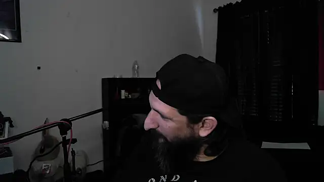 Snapshot of DevilPup75_ chatting on May 11, 2026, 4:04 pm DevilPup75 online show from May 11, 2026, 4:04 pm