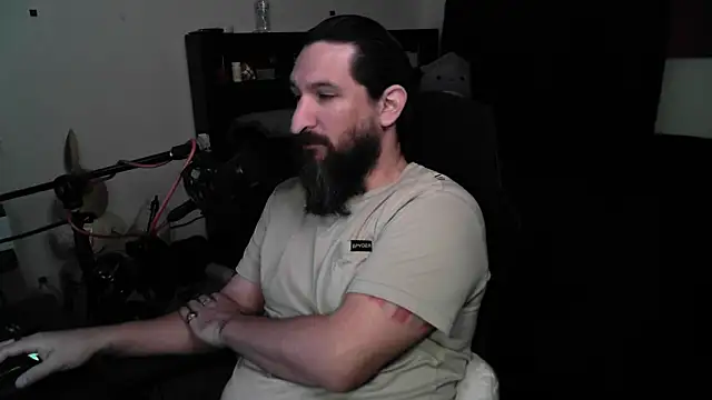 Snapshot of DevilPup75_ chatting on May 13, 2026, 4:21 am DevilPup75 online show from May 13, 2026, 4:21 am