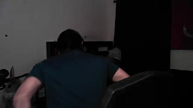 Snapshot of DevilPup75_ chatting on May 14, 2026, 5:25 am DevilPup75 online show from May 14, 2026, 5:25 am