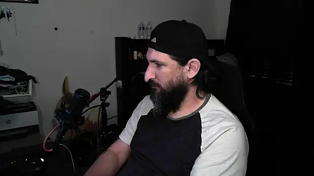 Snapshot of DevilPup75_ chatting on May 15, 2026, 8:38 pm DevilPup75 online show from May 15, 2026, 8:38 pm