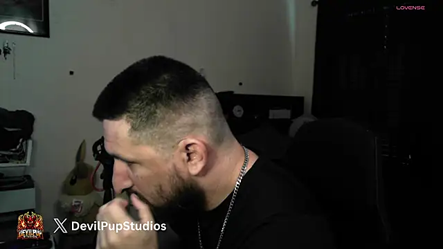 Snapshot of DevilPup75_ chatting on May 26, 2026, 6:59 pm DevilPup75 online show from May 26, 2026, 6:59 pm