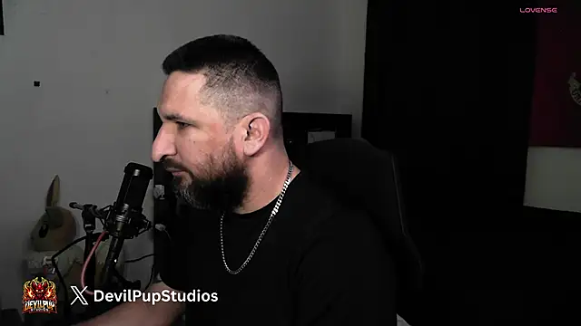 Snapshot of DevilPup75_ chatting on May 27, 2026, 1:30 pm DevilPup75 online show from May 27, 2026, 1:30 pm
