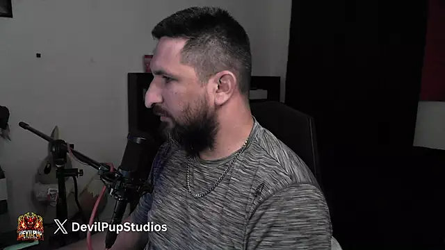 Snapshot of DevilPup75_ chatting on June 5, 2026, 4:19 am DevilPup75 online show from June 5, 2026, 4:19 am