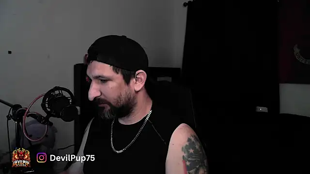 Snapshot of DevilPup75_ chatting on July 24, 2026, 3:04 am DevilPup75 online show from July 24, 2026, 3:04 am