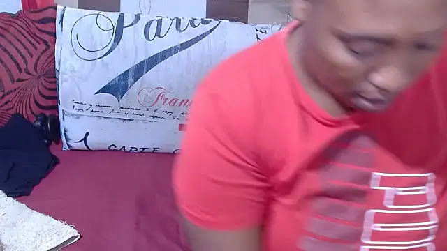 QueenRomaxx1 online show from March 10, 2026, 7:52 pm