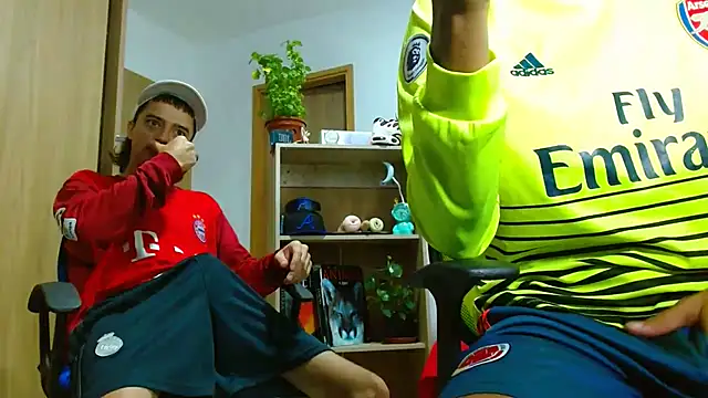 skinny23cm online show from October 3, 2025, 9:28 am