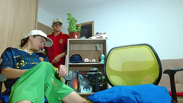 skinny23cm online show from October 18, 2025, 10:49 am