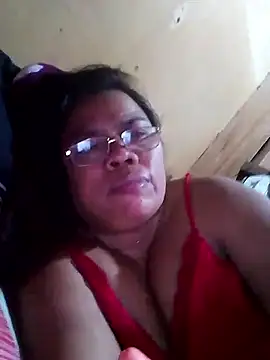 Snapshot of Huge_mama69 chatting on September 13, 2025, 12:54 am Huge mama69 online show from September 13, 2025, 12:54 am