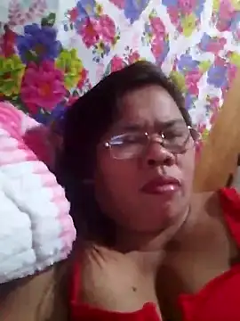 Snapshot of Huge_mama69 chatting on October 11, 2025, 9:02 pm Huge mama69 online show from October 11, 2025, 9:02 pm