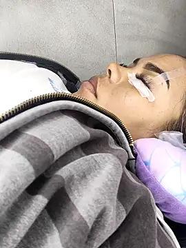 Snapshot of EmilyDuran_ chatting on November 13, 2025, 3:22 pm EmilyDuran online show from November 13, 2025, 3:22 pm