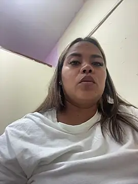 Snapshot of EmilyDuran_ chatting on June 10, 2026, 2:27 pm EmilyDuran online show from June 10, 2026, 2:27 pm