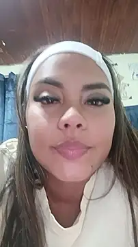 Snapshot of EmilyDuran_ chatting on July 14, 2026, 9:20 pm EmilyDuran online show from July 14, 2026, 9:20 pm