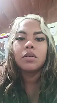Snapshot of EmilyDuran_ chatting on July 26, 2026, 10:27 pm EmilyDuran online show from July 26, 2026, 10:27 pm