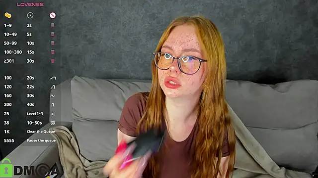 Snapshot of Roxy_Sunnny chatting on September 27, 2025, 8:30 am Roxy Sunnny online show from September 27, 2025, 8:30 am