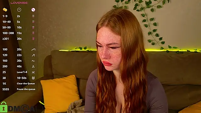 Snapshot of Roxy_Sunnny chatting on November 13, 2025, 9:30 am Roxy Sunnny online show from November 13, 2025, 9:30 am