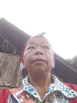 VangLe73 online show from October 13, 2025, 12:32 am