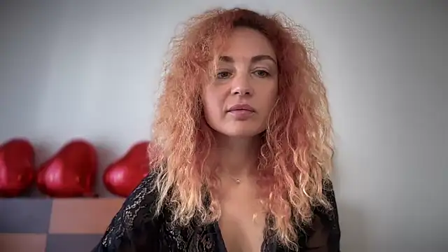 Reddgiirl online show from March 13, 2026, 9:16 am