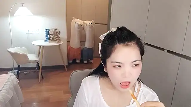 Snapshot of XiaoAnQi chatting on September 20, 2025, 12:06 pm XiaoAnQi online show from September 20, 2025, 12:06 pm