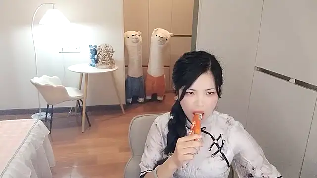 Snapshot of XiaoAnQi chatting on September 21, 2025, 1:35 pm XiaoAnQi online show from September 21, 2025, 1:35 pm