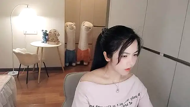 Snapshot of XiaoAnQi chatting on September 28, 2025, 12:32 pm XiaoAnQi online show from September 28, 2025, 12:32 pm