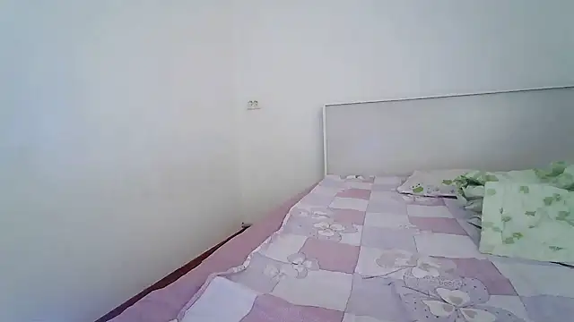 sakuradelreina online show from September 9, 2025, 4:34 am