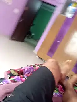 hard boy9455 online show from November 10, 2025, 2:21 am